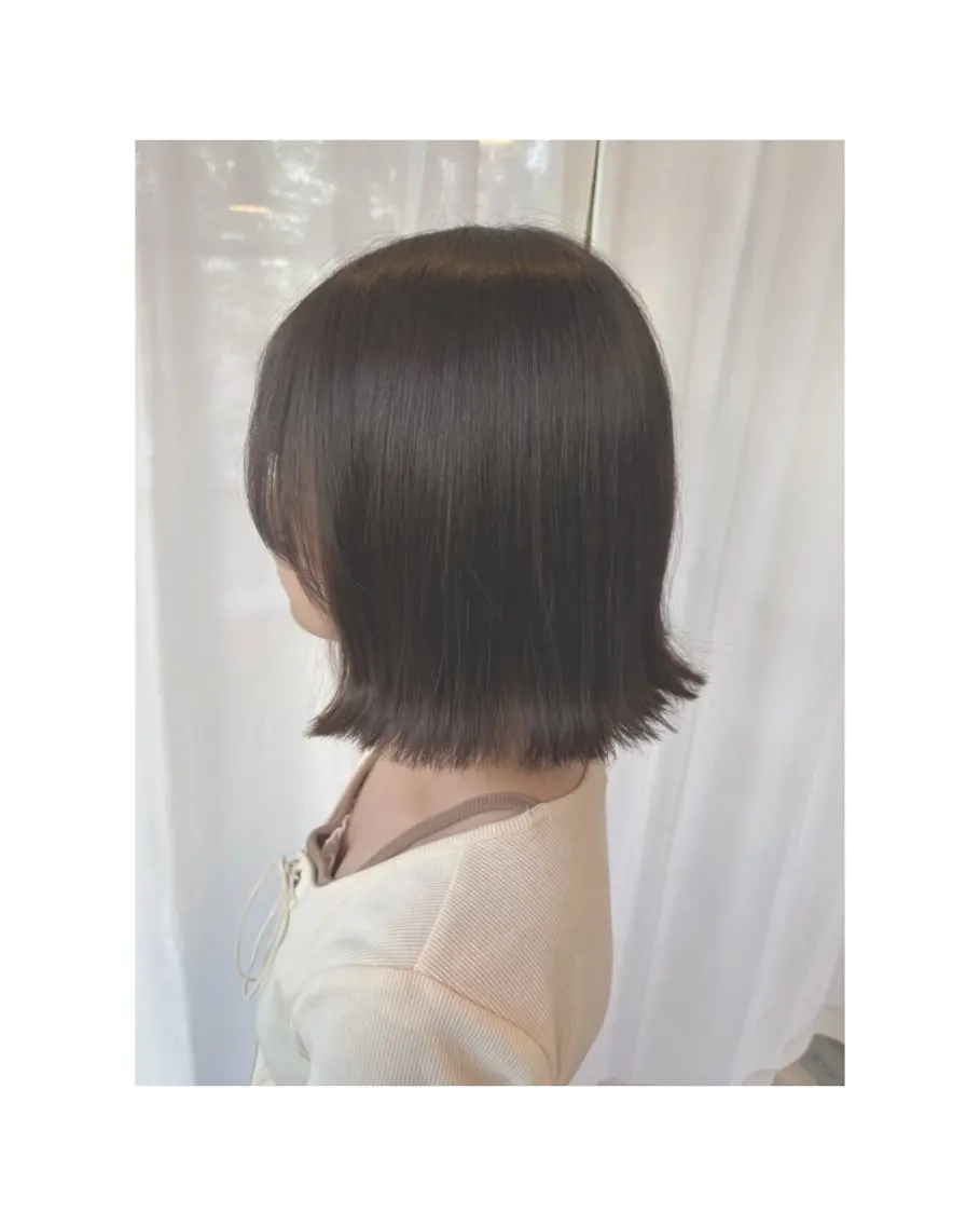 ショート 切りっぱなしボブ ボブ 外ハネヘア yuki/白髪ぼかし /ショート特化のヘアスタイル