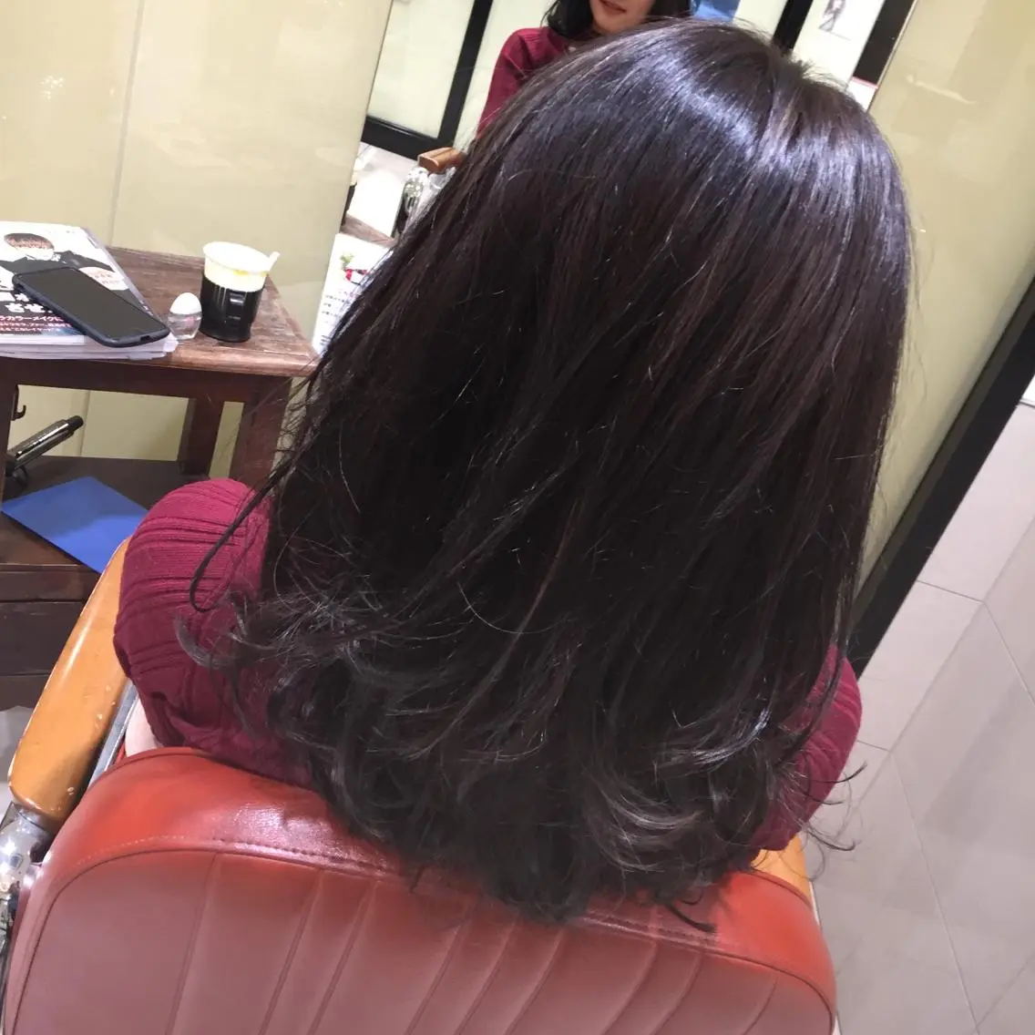 セミロング カラー グレージュ ハイライトカラー ハイライト 宮下 愛璃紗のヘアスタイル