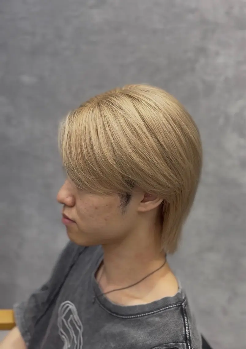 ミディアム カラー メンズ カット ヘアカラー トリートメント はやと【エクステ ×ブリーチ特化】のヘアスタイル