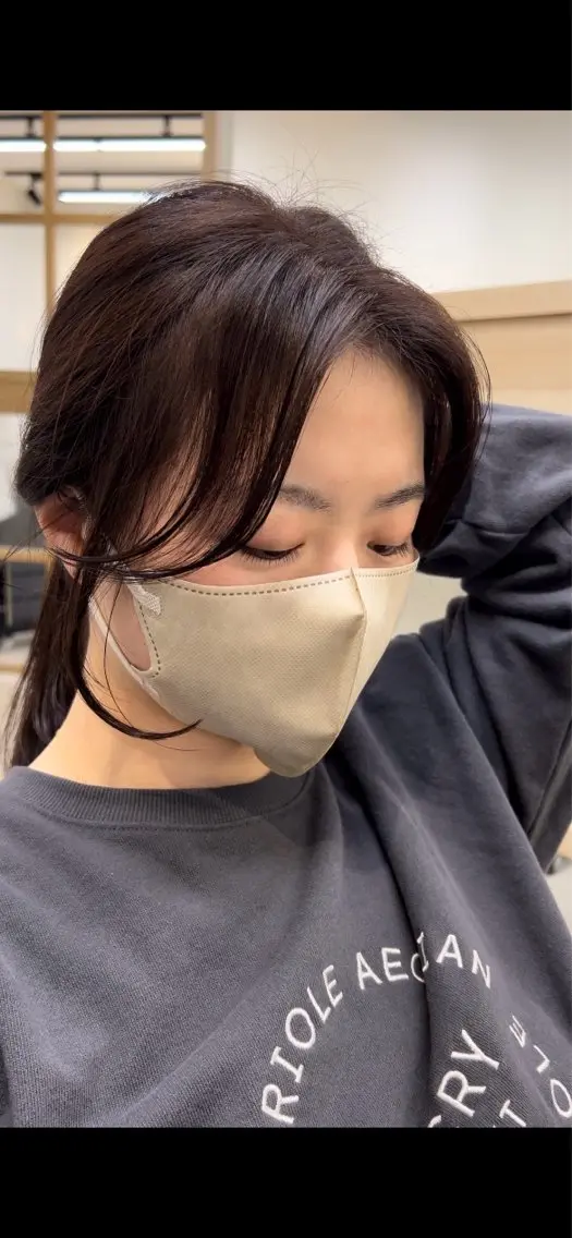 セミロング カラー ブラウンカラー ダークブラウン 顔周りカット 韓国風ヘア レイヤーカット カット ヘアカラー トリートメント 天野 涼のヘアスタイル