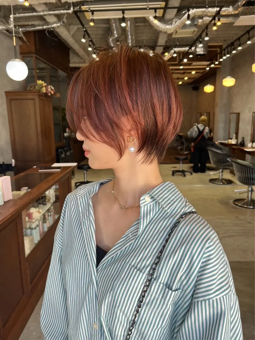ショート ショートボブ 韓国風カラー ボブ くびれヘア エギョモリ カット ヘアカラー ボブ/顔周りカット /縮毛矯正/鈴木隆太のヘアスタイル