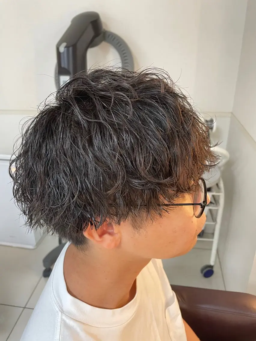 ミディアム パーマ ミディアムパーマ SHUN メンズパーマのヘアスタイル