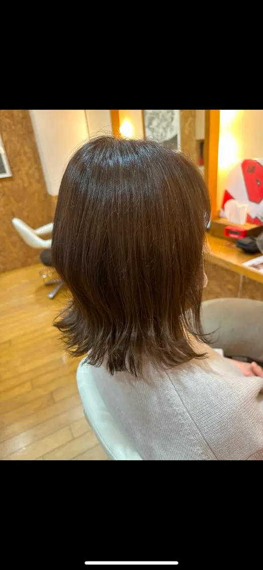 ミディアム 外ハネヘア カット 伊藤 聖也のヘアスタイル