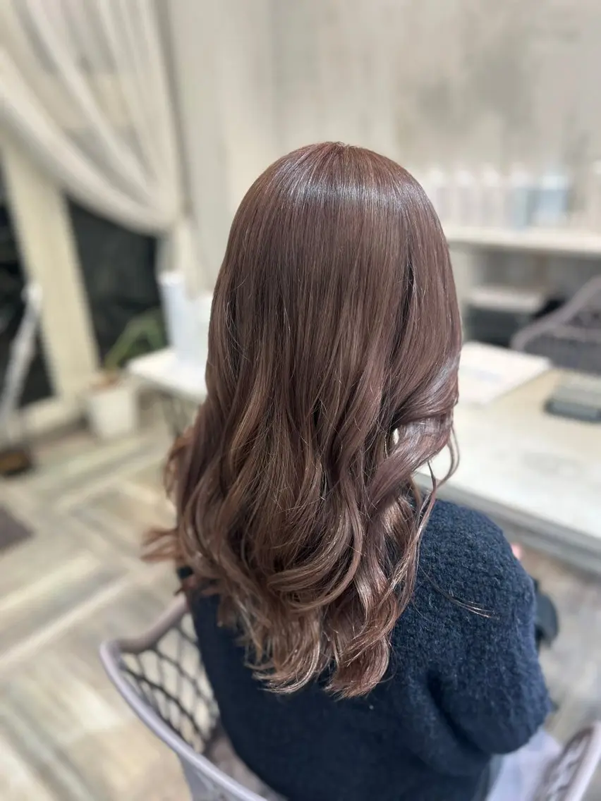 ロング カラー 透明感カラー 長谷川 まやのヘアスタイル