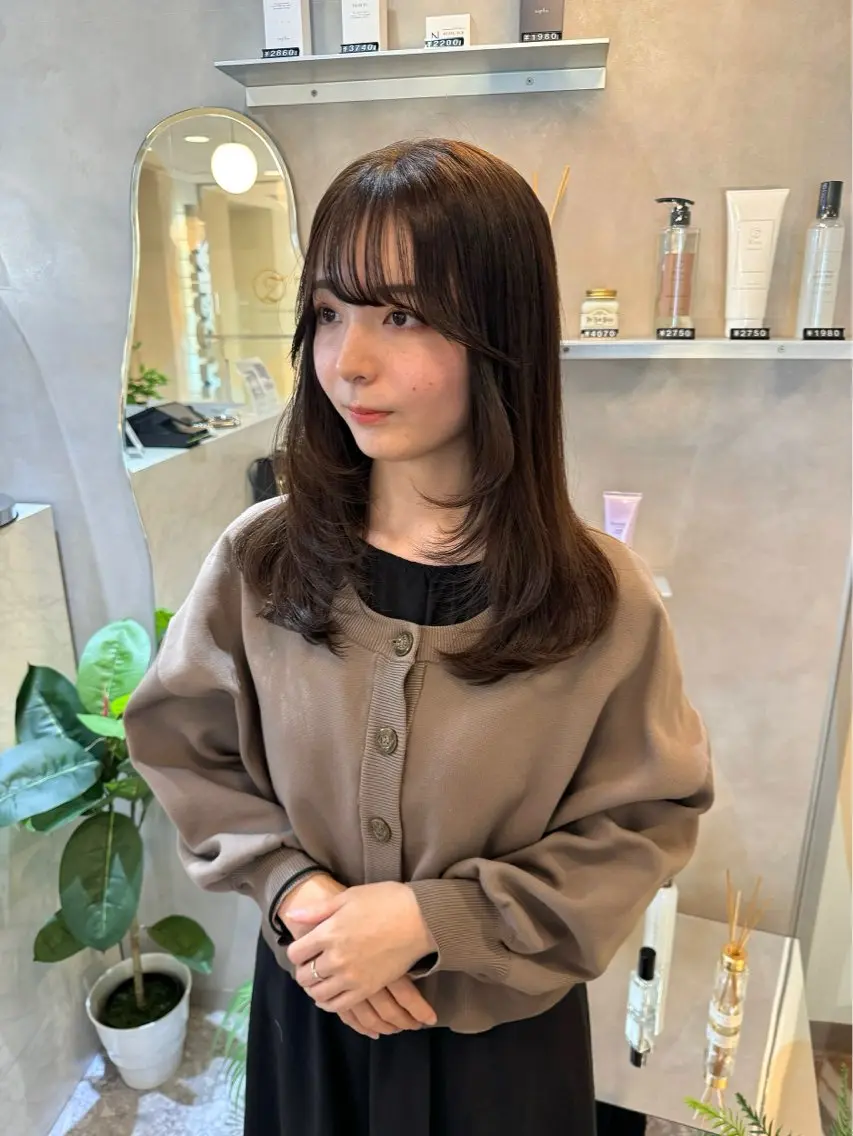 セミロング カラー レイヤーカット カット トリートメント 韓国ヘア🇰🇷/ 顔周り/松田光里のヘアスタイル