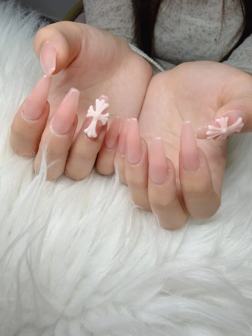 ネイル Lee Nailsのネイルデザイン