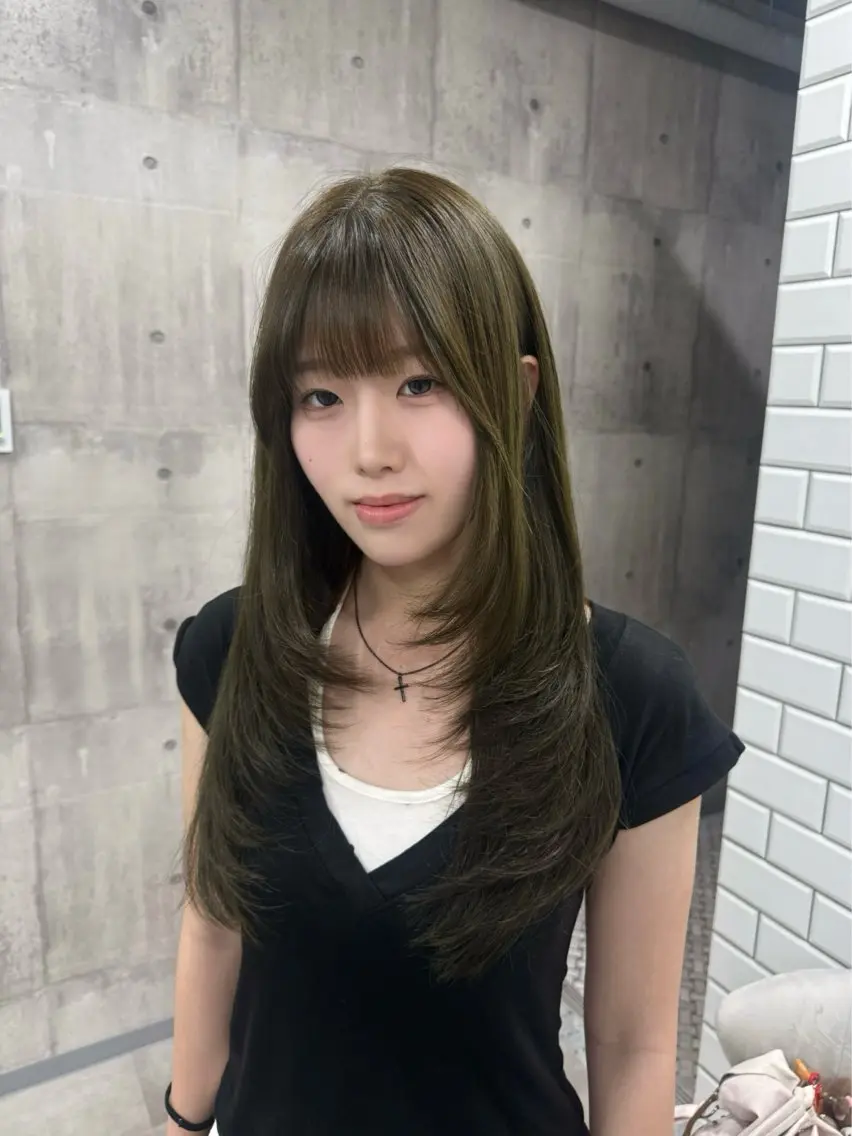 ロング カット ヘアカラー トリートメント ayano /レイヤー/艶カラーのヘアスタイル