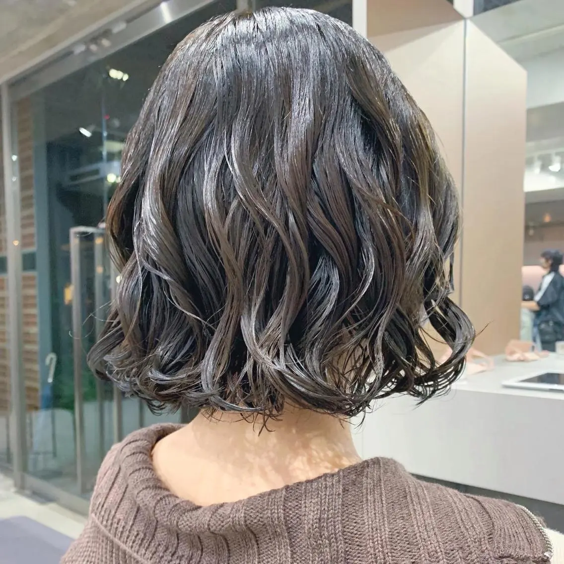 パーマ カット ヘアカラー パーマ ボブパーマコテ巻き風 パーマNo1深江秀平のヘアスタイル