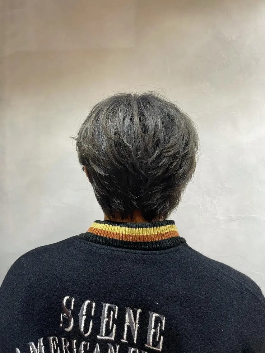 中高生カット+シャンプーの写真