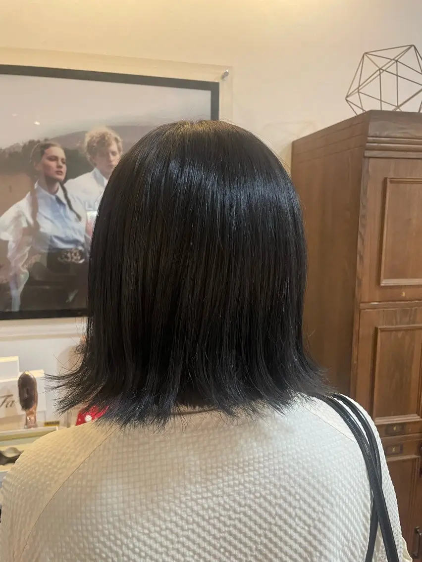 ミディアム カラー グレージュ 森川 愛莉のヘアスタイル