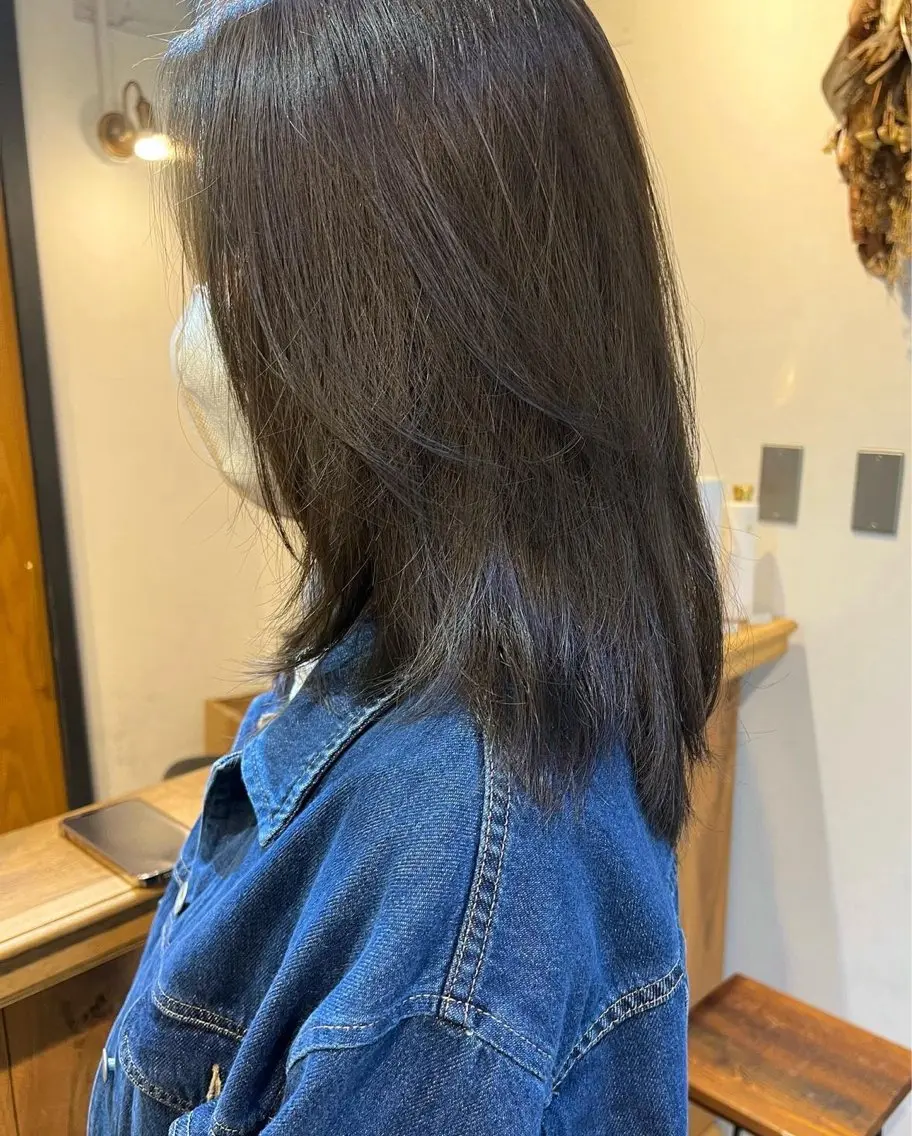 ミディアム ミディアムレイヤー レイヤーカット 髪質改善ストレート Airi🪽🫧のヘアスタイル