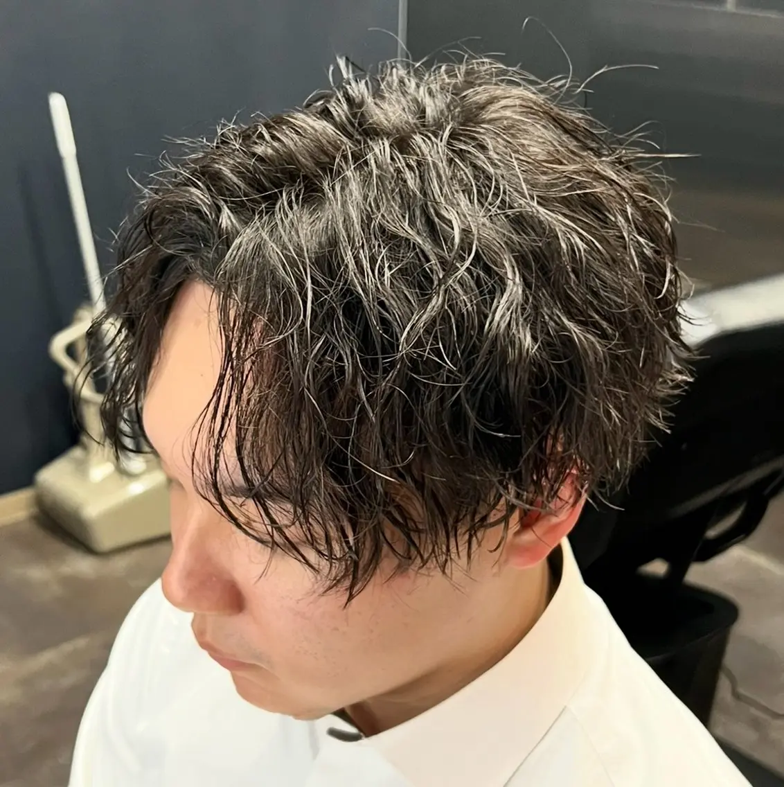 ショート パーマ メンズ メンズパーマ 波巻きパーマ カット パーマ メンズウルフ特化🐺 🔥長山耕大🔥のヘアスタイル