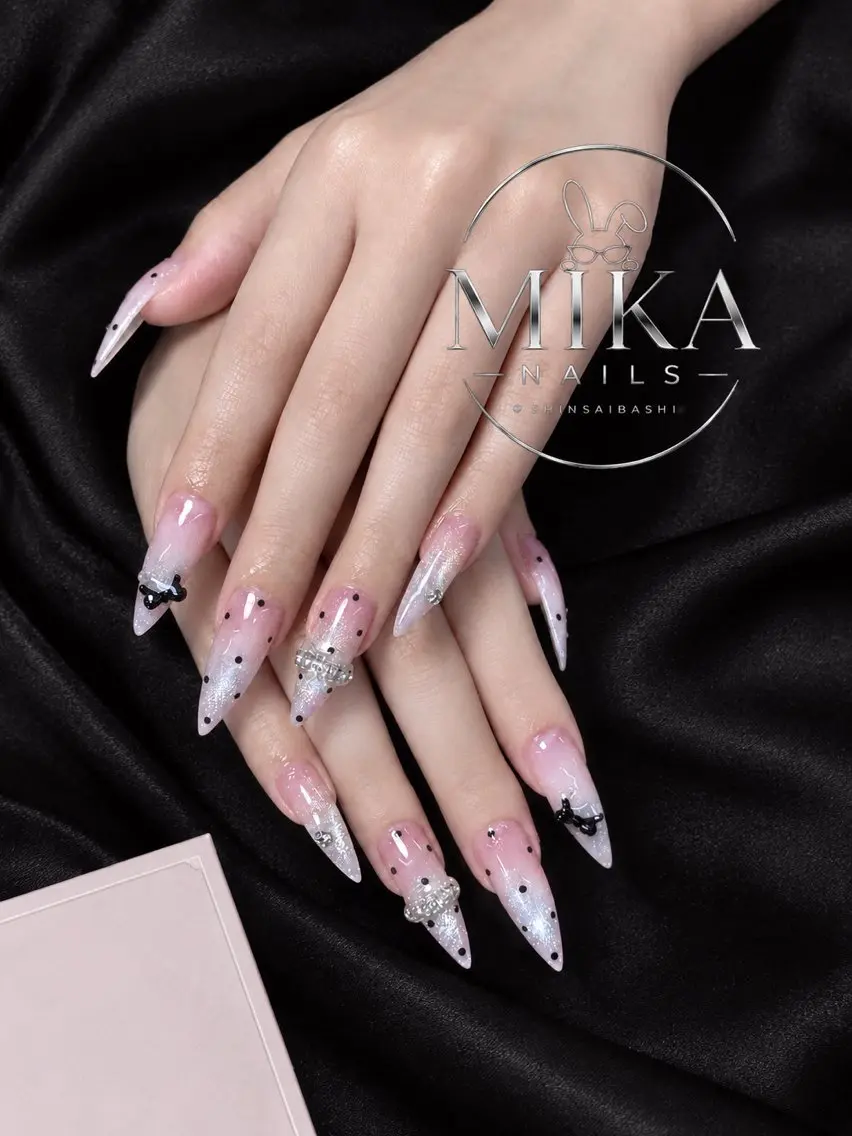 ネイル アートネイル チークネイル ドット フットネイル フレンチネイル ハンドネイル KIMU MIKA.NAILのネイルデザイン