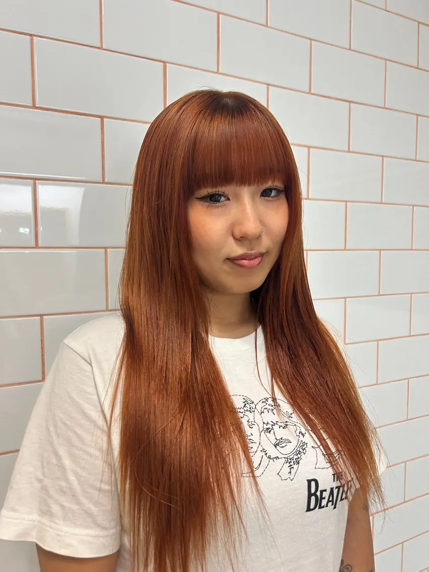 ミディアム ハイトーン特化/和音 【デザインカラー】のヘアスタイル