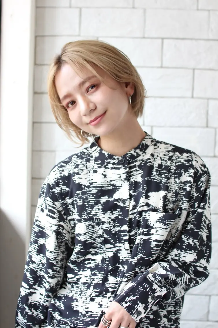 ミディアム カラー ヘアカラー fors宇津木 遥のヘアスタイル