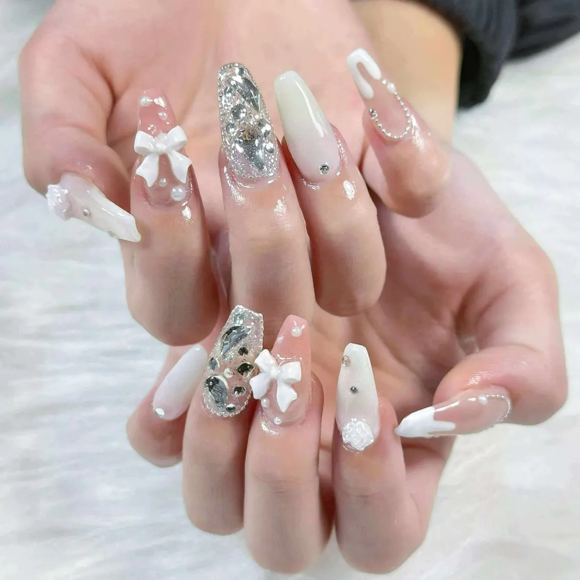 ネイル Hin Hana Nailのネイルデザイン