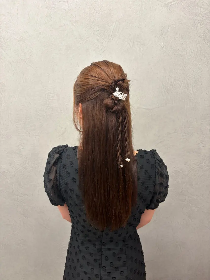 ヘアアレンジ ハーフアップ ヘアセット 髪質改善×韓国風/小 顔レイヤー/早瀬櫻子のヘアスタイル