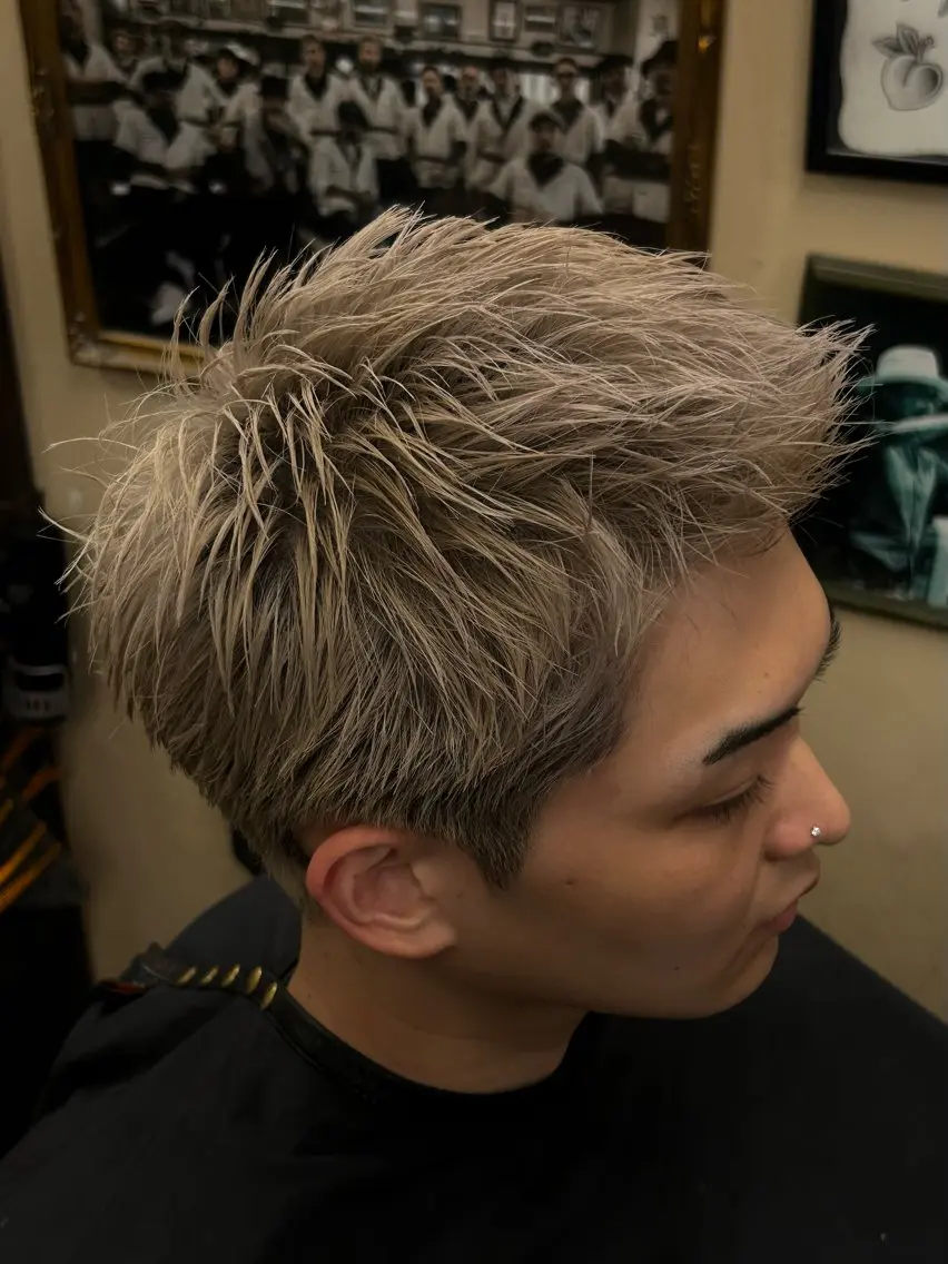 ショート カラー メンズ メンズブリーチ ベージュカラー ブリーチ ブロンド 透明感カラー 藤原 大介のヘアスタイル