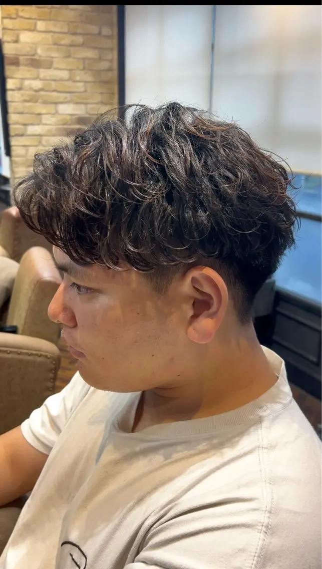 ショート カット パーマ 曲がる縮毛 フェザー ニュアンス 佐々木のヘアスタイル