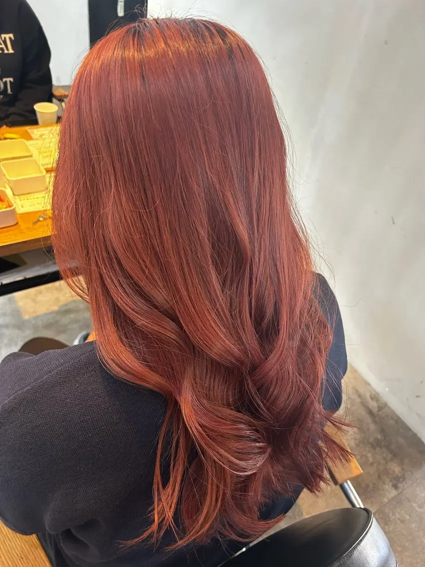 ロング カラー ヘアアレンジ ブリーチ ブラウンカラー レッドカラー レッドブラウン カット ヘアカラー トリートメント 京都駅前 🎀あかりのヘアスタイル