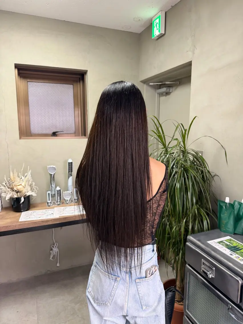 ロング 綱川 彩茄のヘアスタイル