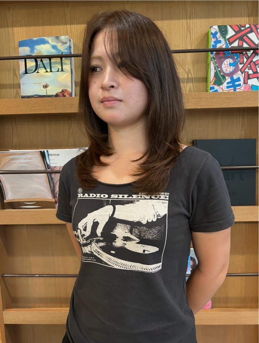ミディアム カラー ヘアカラー 三崎 莉緒のヘアスタイル