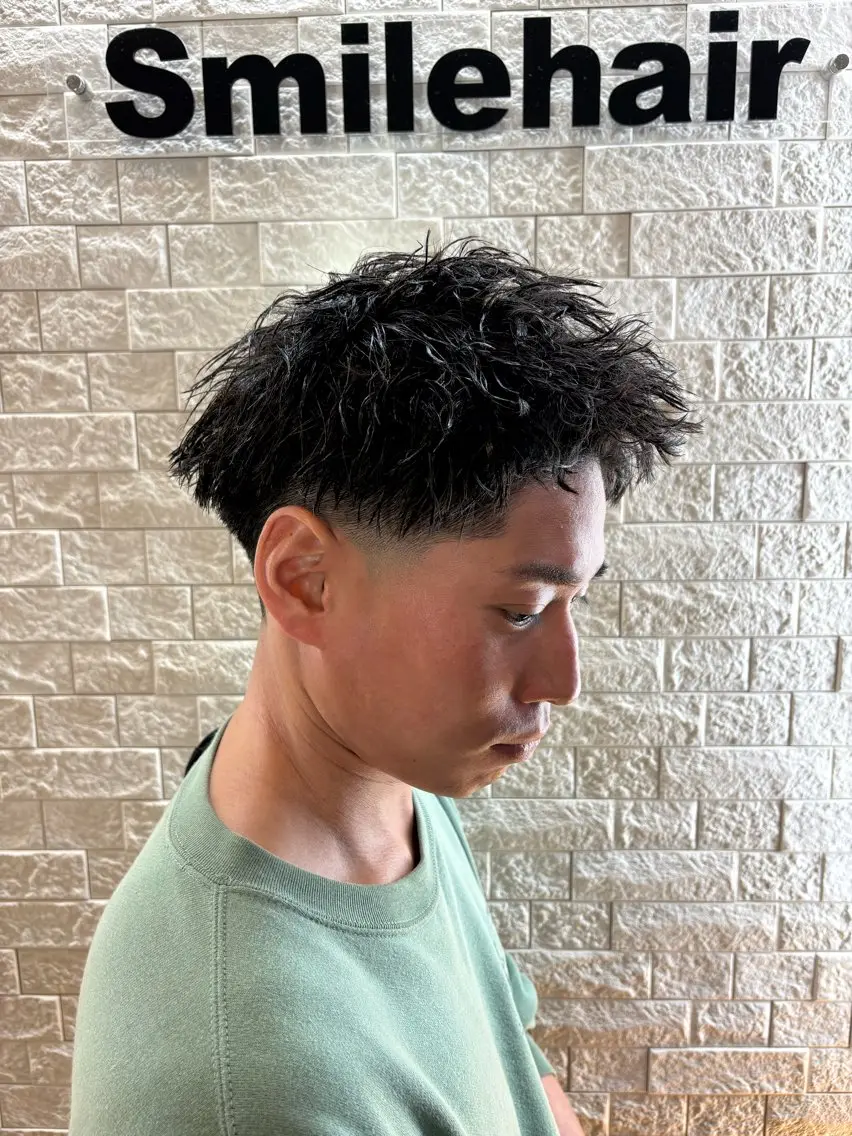 ショート パーマ カット フェードとパーマ特化 小池 魔裟斗のヘアスタイル