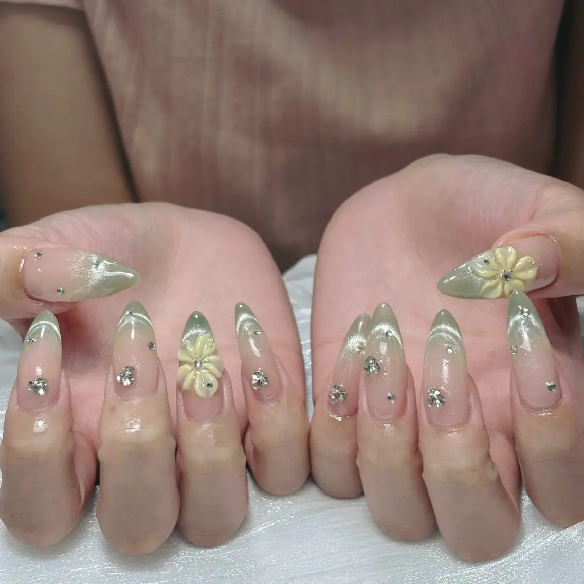 ネイル Mio nail Osakaのネイルデザイン