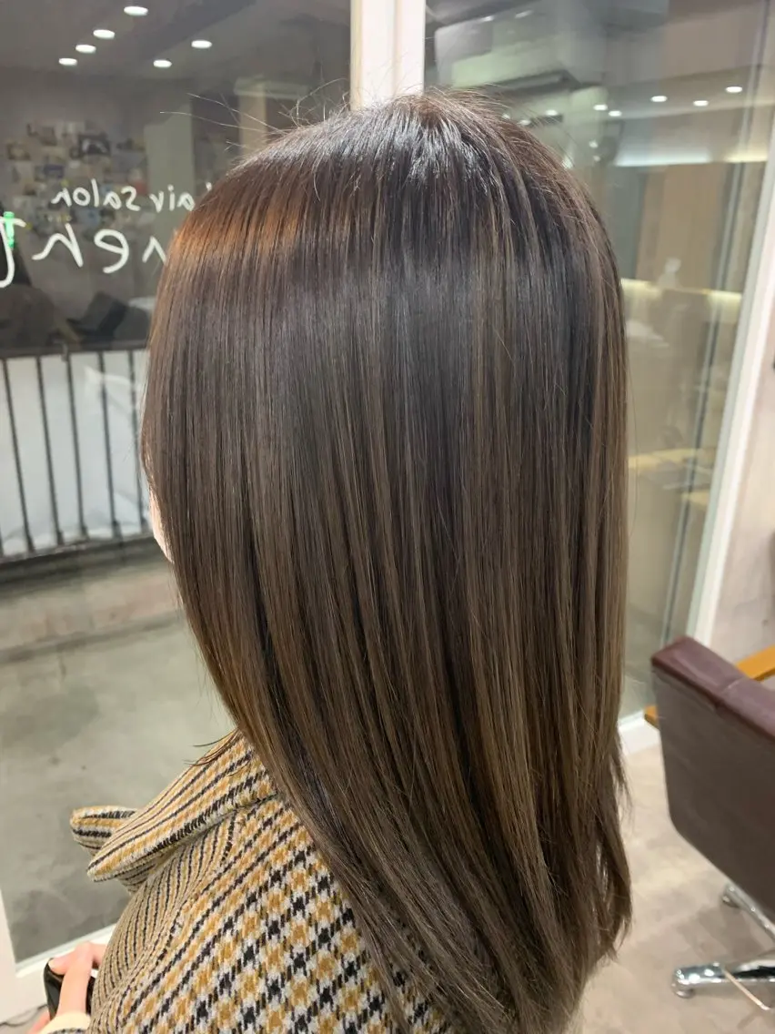 セミロング カラー ショートボブ セミロングパーマ バレイヤージュ ブリーチ ケアブリーチ ヘアカラー memento 斎藤大覚のヘアスタイル