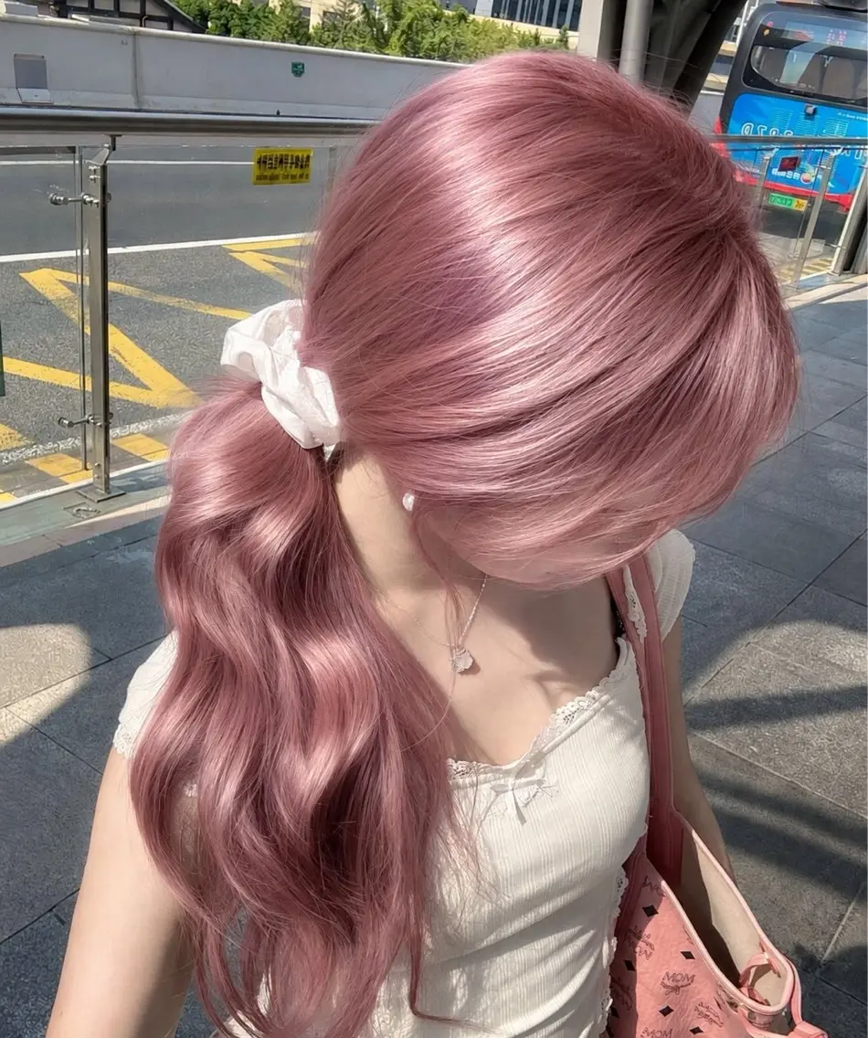 カラー ハイトーンカラー ヘアカラー トリートメント ヘッドスパ Rio /ハイトーン /艶カラーのヘアスタイル