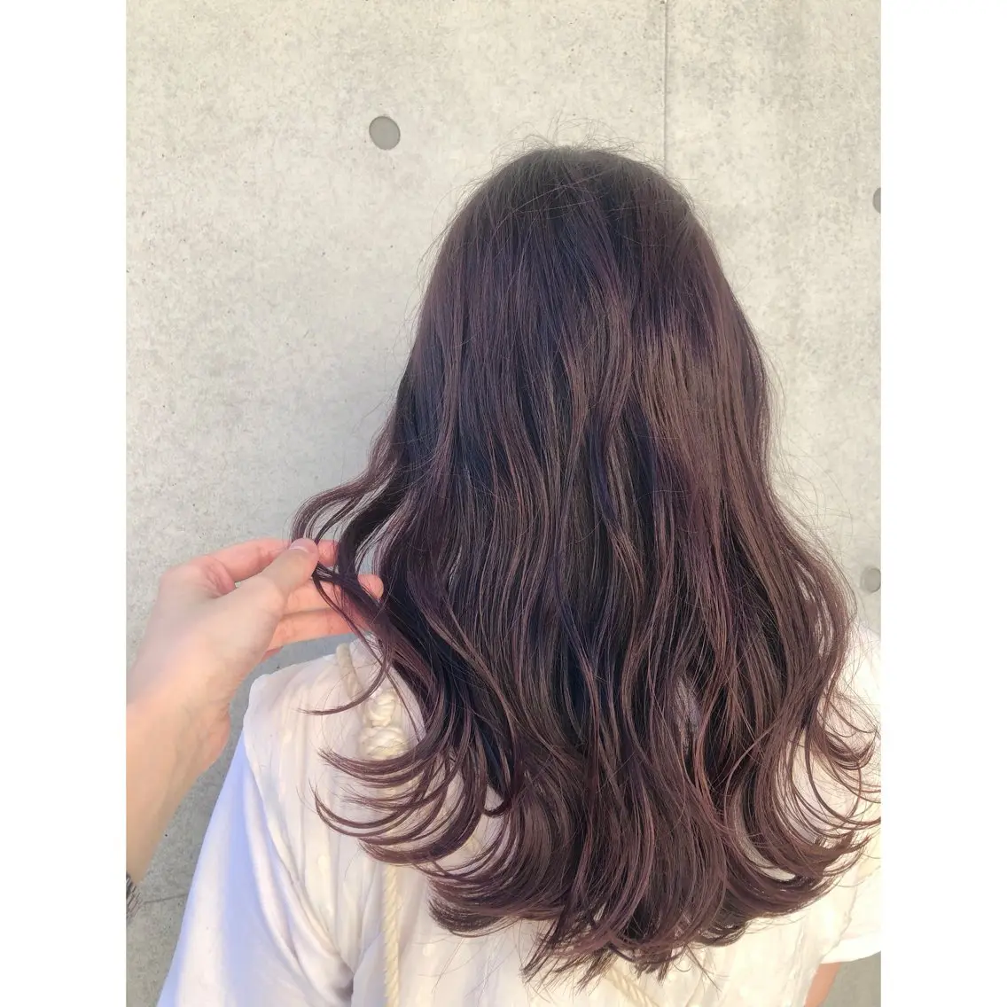 セミロング カラー ブリーチ ブリーチなしカラー ピンクカラー バイオレットカラー ヘアカラー トリートメント 推しカラー✨ オタク美容師ユウカのヘアスタイル