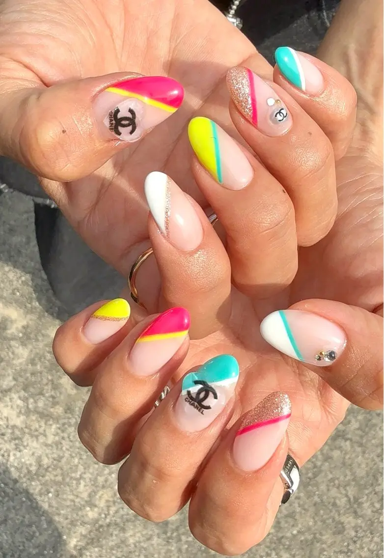 ネイル ハンドネイル 🌏AURORA | RiRi🪐のネイルデザイン