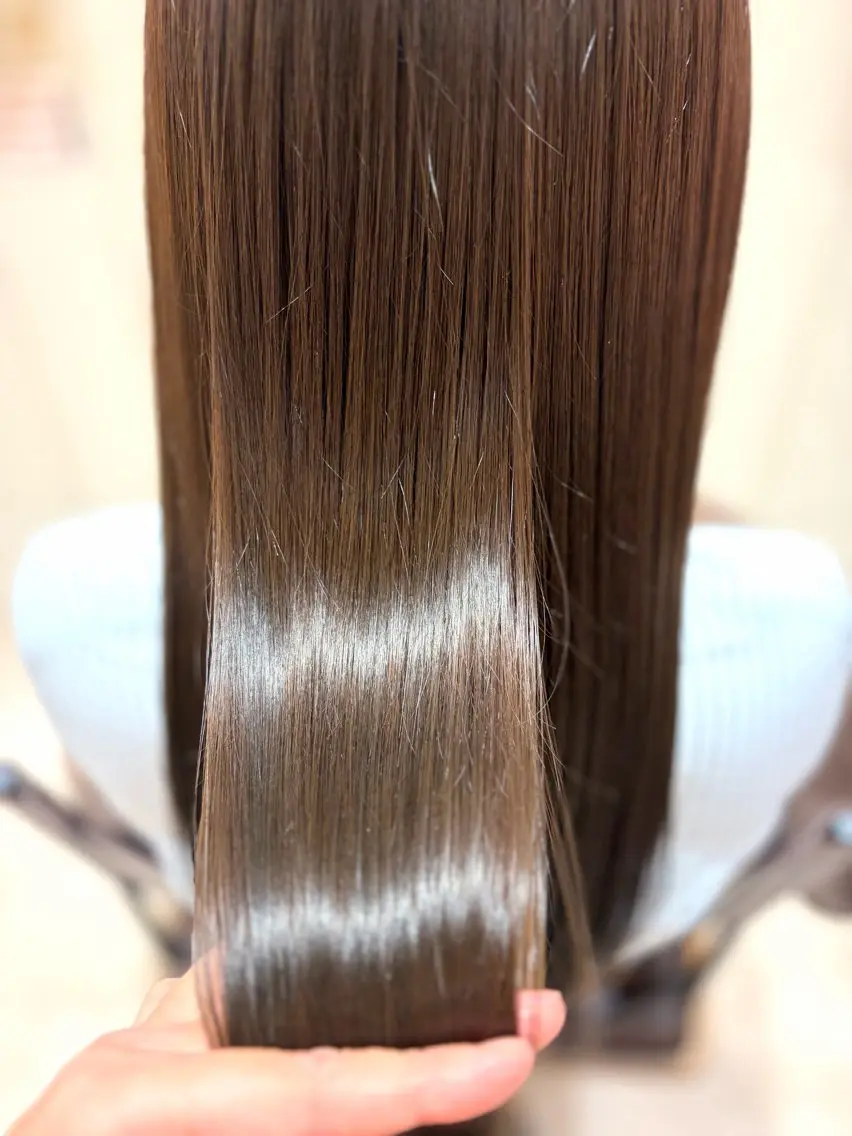 ロング カラー 菅原 渚のヘアスタイル