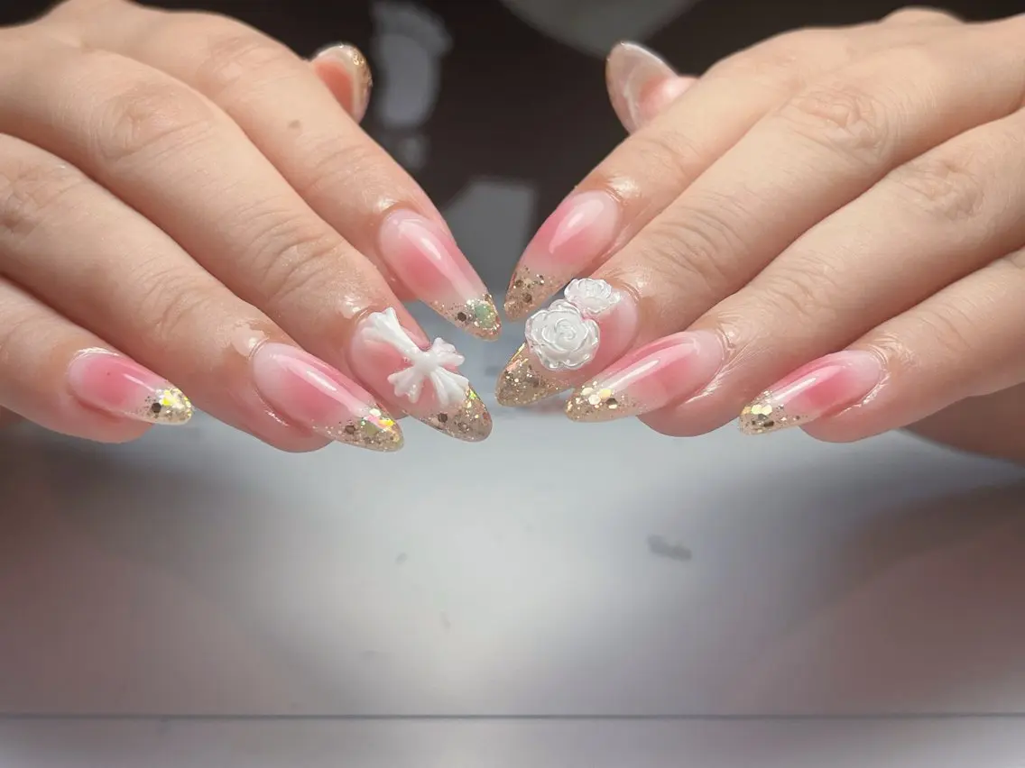 ネイル 成人式 フラッシュネイル フットネイル ジェルネイル 卒業式 ハンドネイル ハンドケア 心斎橋Mione nail salonのネイルデザイン