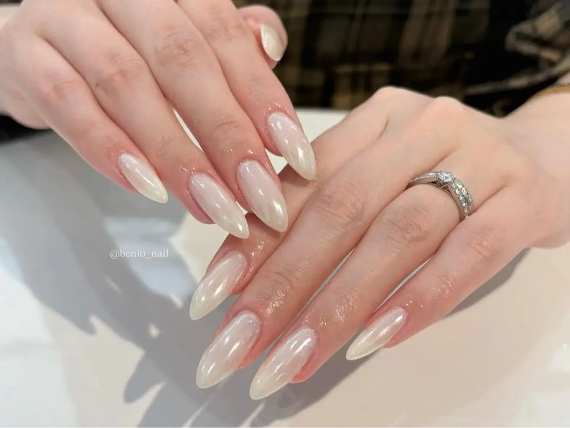 ネイル アートネイル ボルドー フレンチネイル ジェルネイル 氷ネイル・うるうるネイル ハンドネイル Julie NailSalonのネイルデザイン