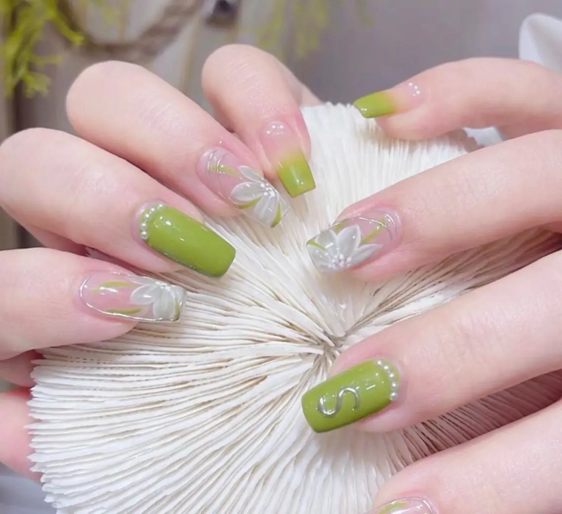 ネイル 持ち込み EMILY NAILのネイルデザイン