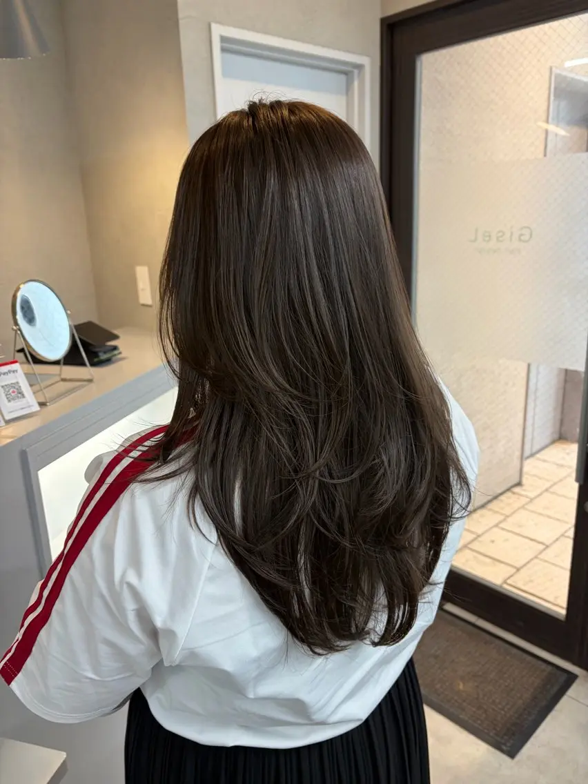 セミロング カラー グレージュ レイヤーカット カット ヘアカラー トリートメント りおん レイヤー/ベージュのヘアスタイル