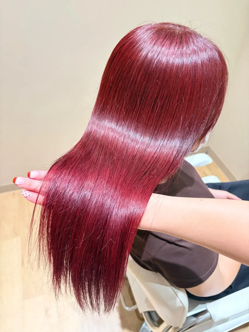 ロング カラー ブリーチ ブリーチなしカラー ヘアカラー トリートメント miwa♡暖色カラー 盛れる顔周り.ヘアメのヘアスタイル