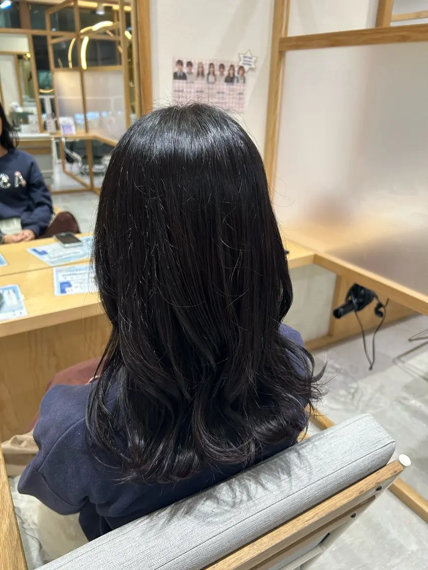 カット(ロング、ミディアムのみ)の写真