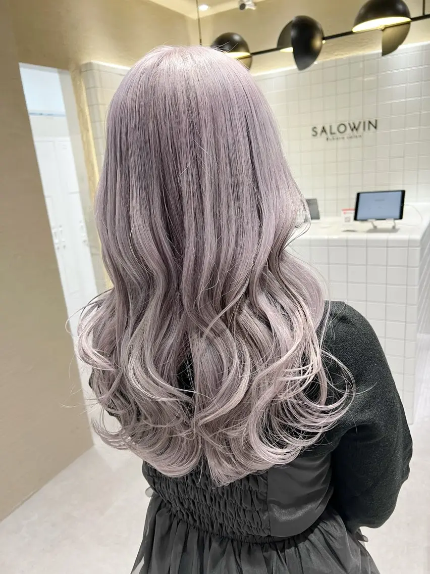 セミロング カラー ヘアアレンジ ラベンダーカラー 髪質改善 トリートメント ヘアカラー トリートメント 新宿color🐝 AYAKA🌈💖のヘアスタイル