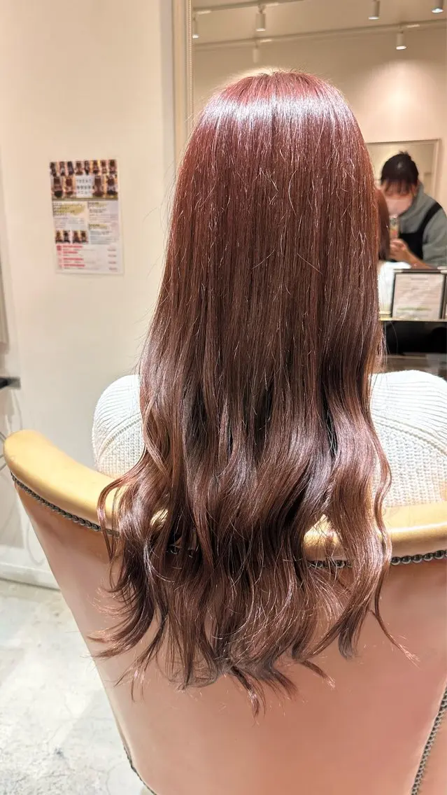 ロング ピンクブラウン 古川 永遠のヘアスタイル