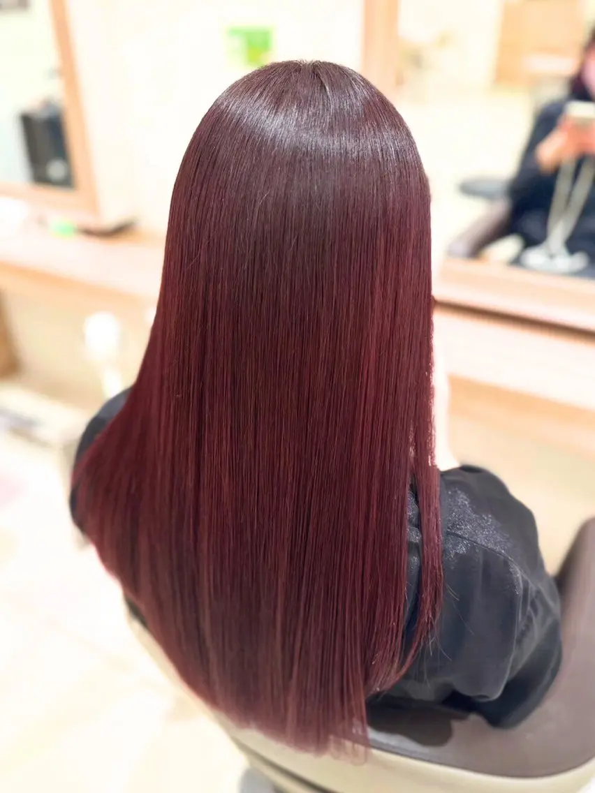 ロング カラー 韓国風ヘア ロング トリートメント 髪質改善ストレート インナーカラーハズキのヘアスタイル