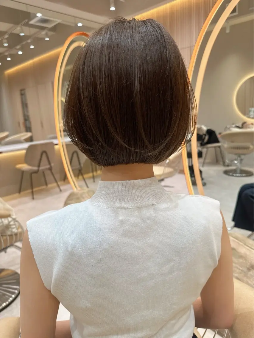 ショート カラー カット ヘアカラー トリートメント 美髪縮毛矯正✨🫧 レイヤー川村利幸のヘアスタイル