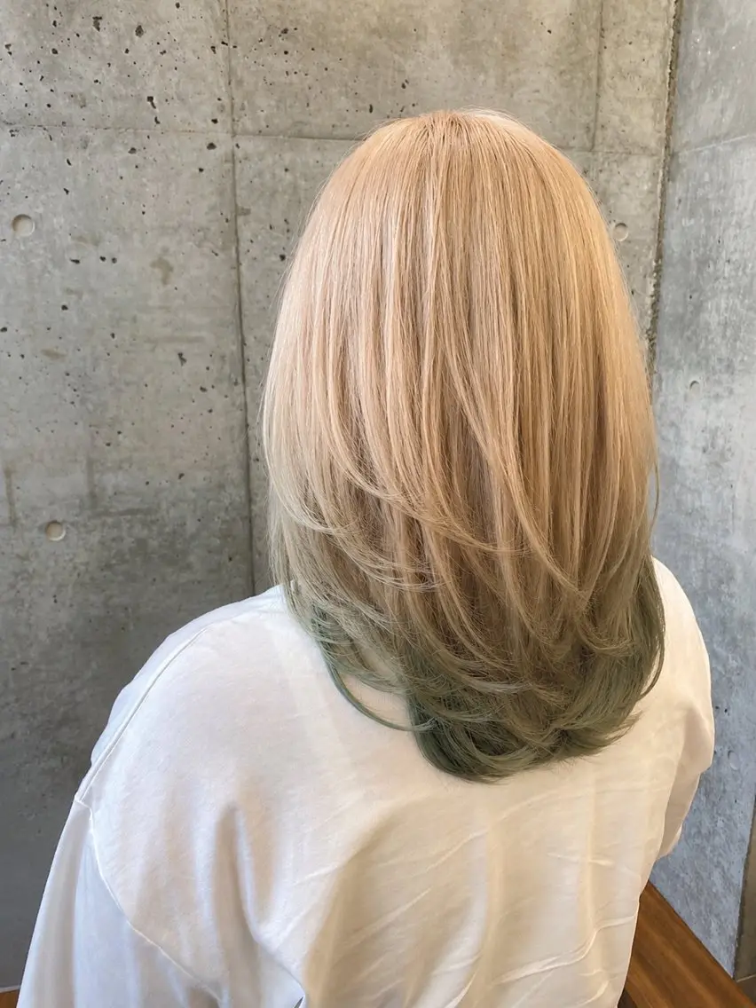 セミロング カラー 🌈艶ハイトーン特化 🌈NOZOMUのヘアスタイル