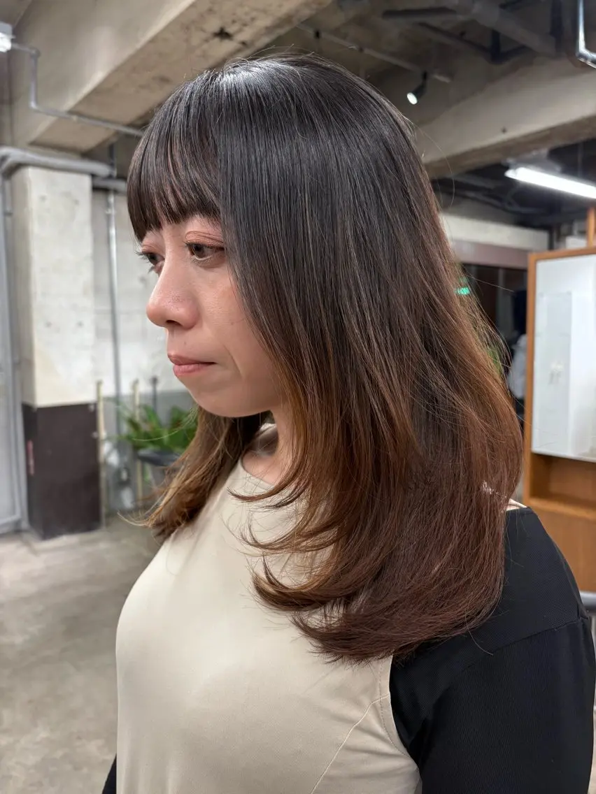 セミロング レイヤーカット 佐久間 萌のヘアスタイル