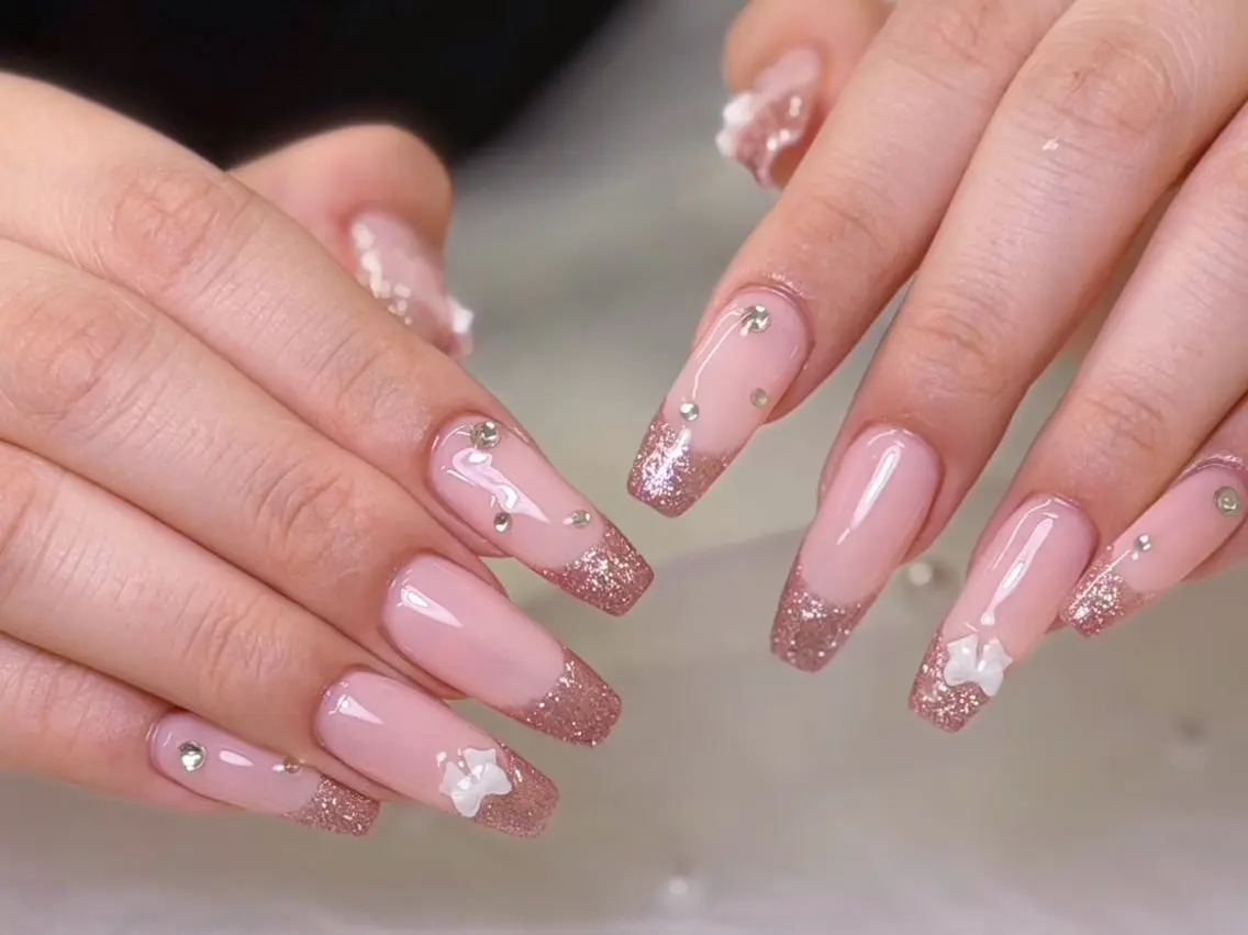 ネイル lucky nail 歌舞伎町のネイルデザイン
