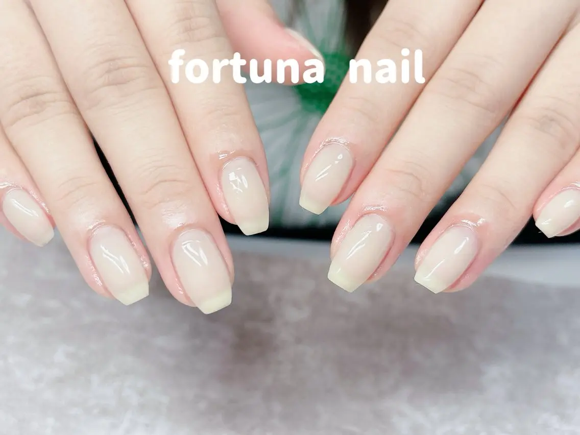 ネイル Nail •Head スパFortunaのネイルデザイン