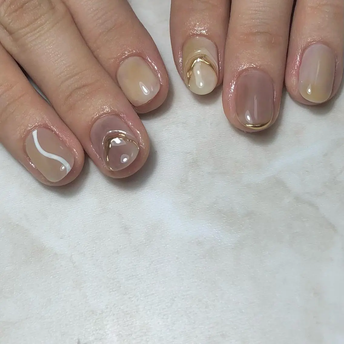 ネイル ハンドネイル shiro ハルカのネイルデザイン