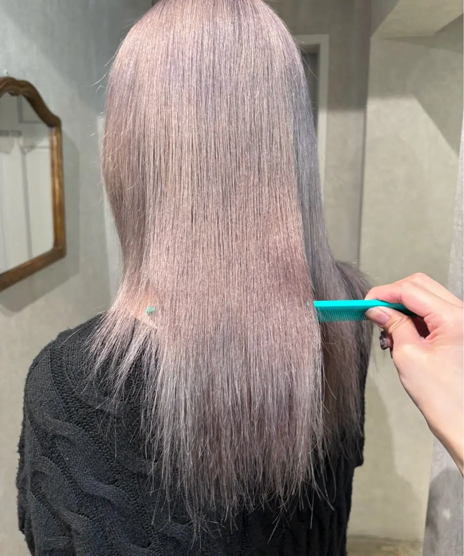 セミロング カラー ラベンダーカラー シルバー ヘアカラー レイヤー/艶カラー/ KIHO🥥︎のヘアスタイル
