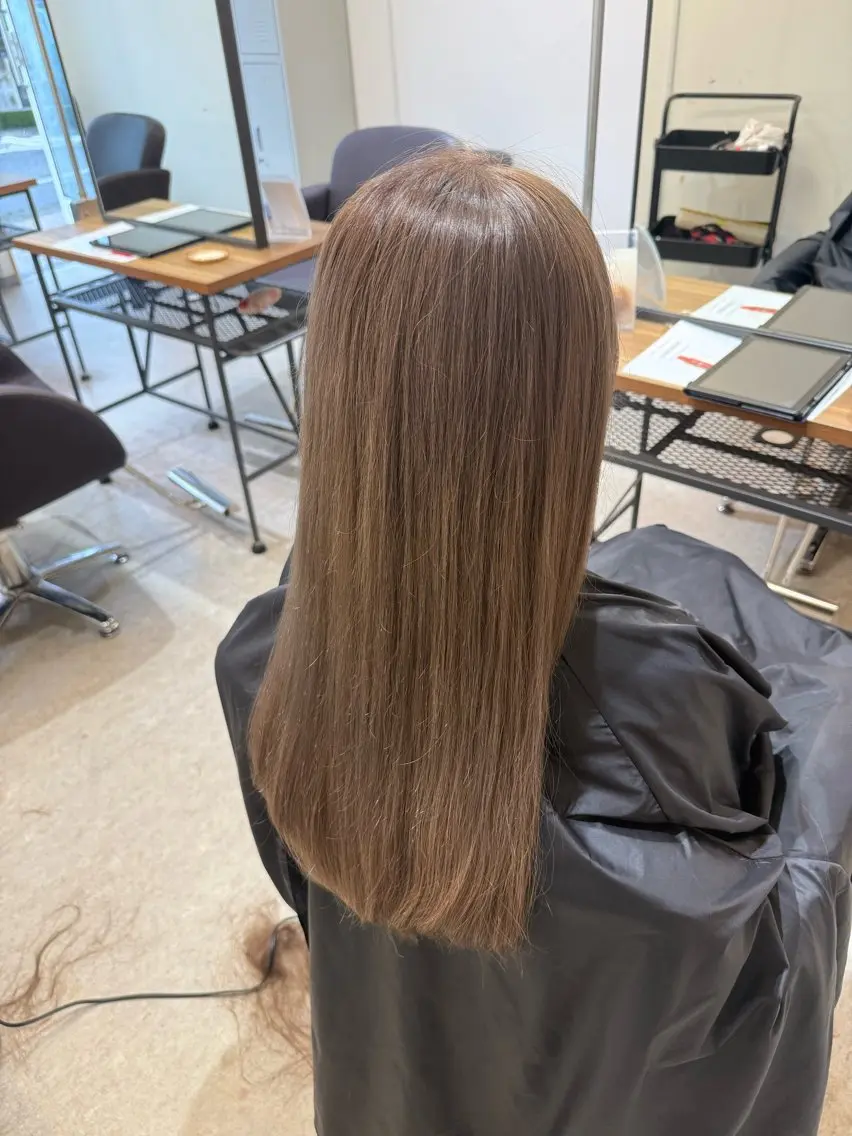 ミディアム ヘアカラー トリートメント 透明感カラー🫧 🍒久留米美容室のヘアスタイル